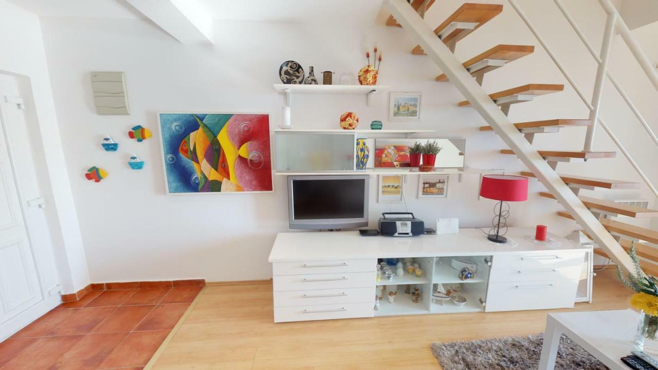 Apartment Potkonjak Povljana Dış mekan fotoğraf